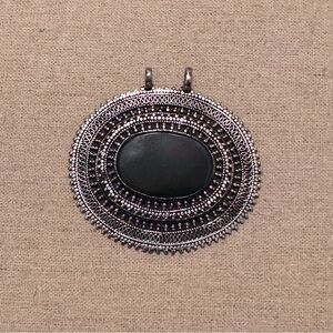Vintage | Pendant | Vintage Turkman Pendant in Silver with Green Agate